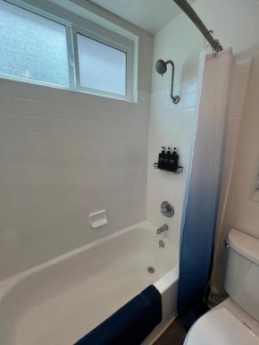 Exceptional 3 bed Hotel in Heart of W Hollywood